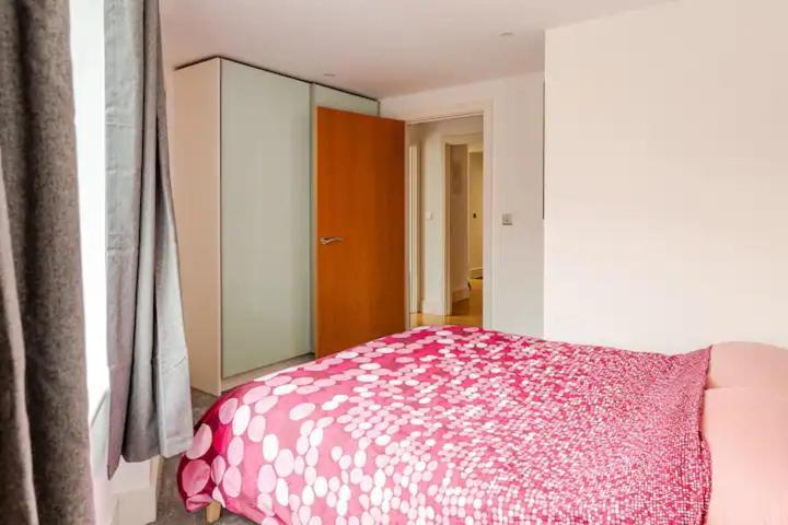 Brand New Flat In Central London With Car Park ภายนอก รูปภาพ