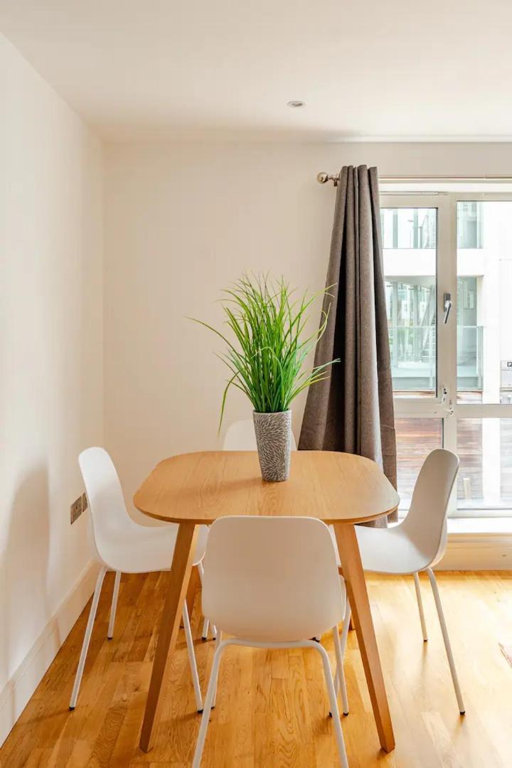 Brand New Flat In Central London With Car Park ภายนอก รูปภาพ