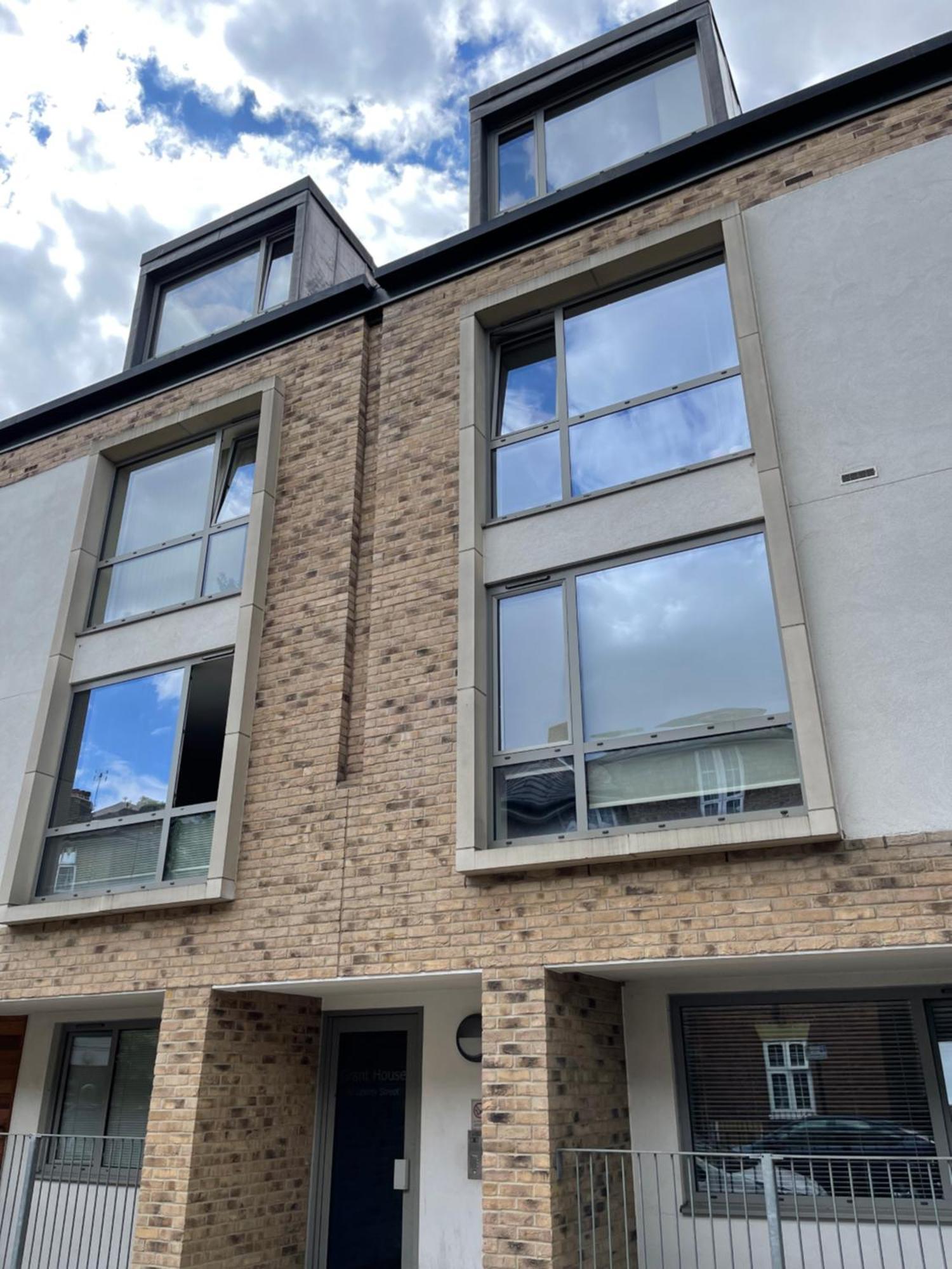 Brand New Flat In Central London With Car Park ภายนอก รูปภาพ